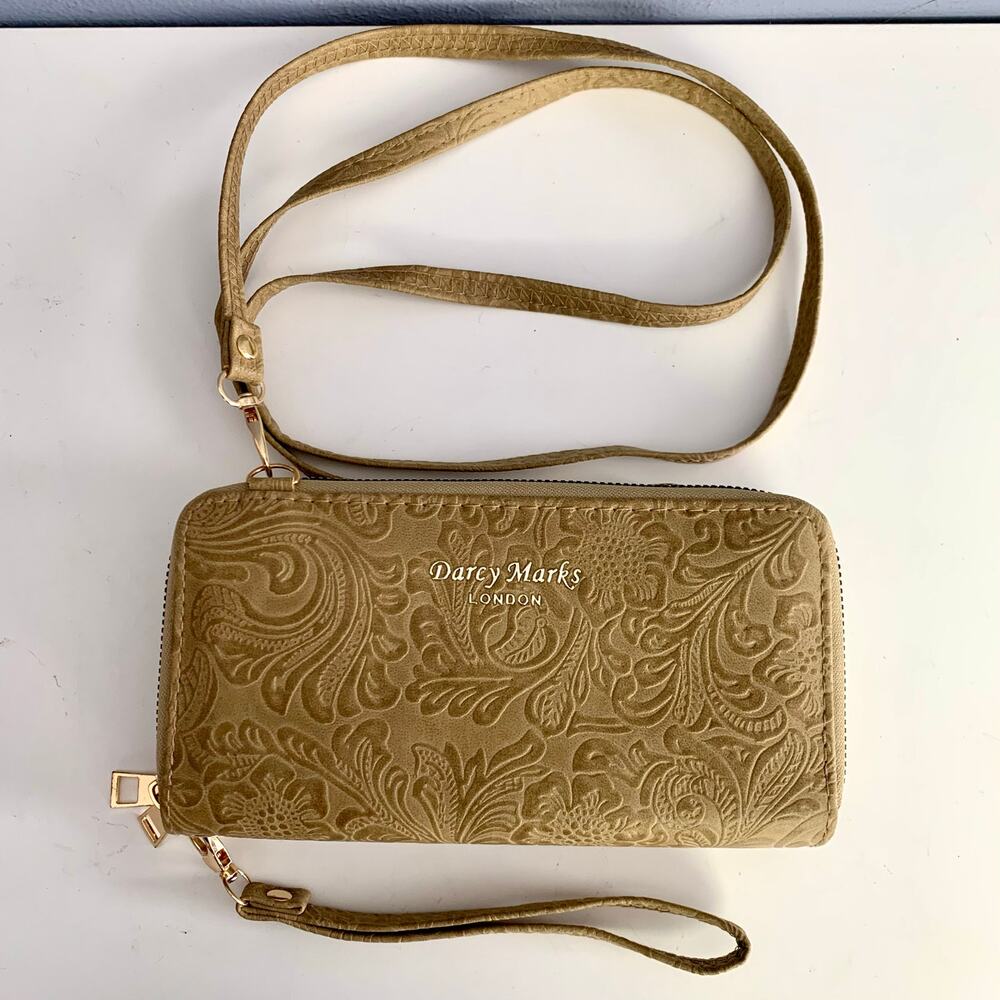 NWOT Darcy Marks London Tan Embossed Crossbody Wristlet Wallet